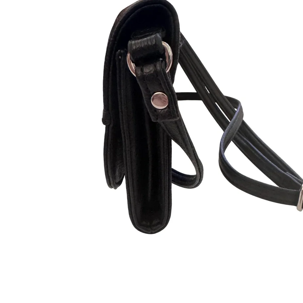Kathy Van Zeeland stylish black